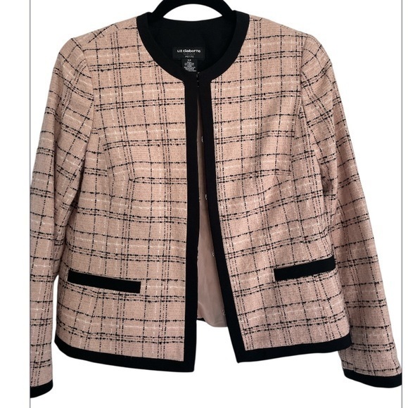 Liz Claiborne Jackets & Blazers - Liz Claiborne Powder Pink and Black  Chic lady jacket  Tweed Design 4P